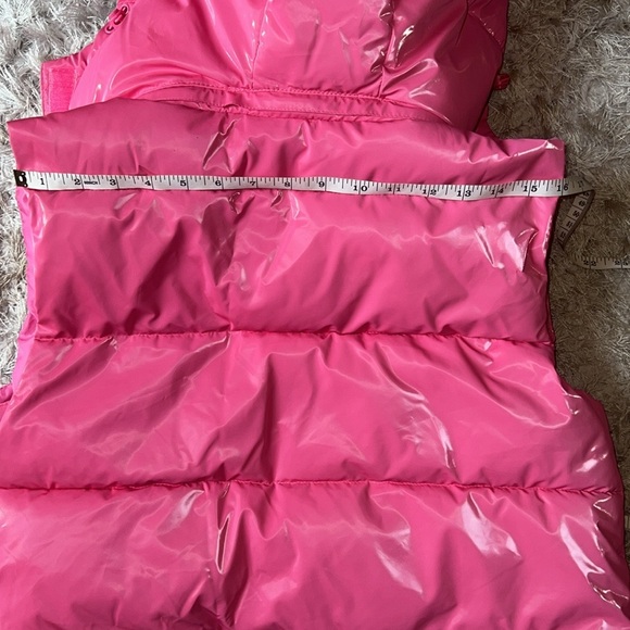Forever 21 Faux Pink Patent Leather Puffer Vest Sz Small - Picture 5 of 7